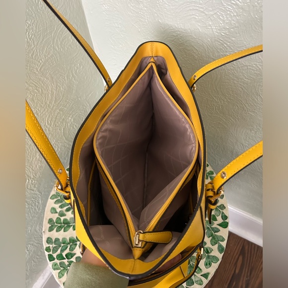 Michael Kors Tote Bag - Picture 3 of 3